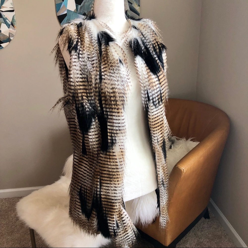BSABLE Los Angeles - Faux Fur Vest